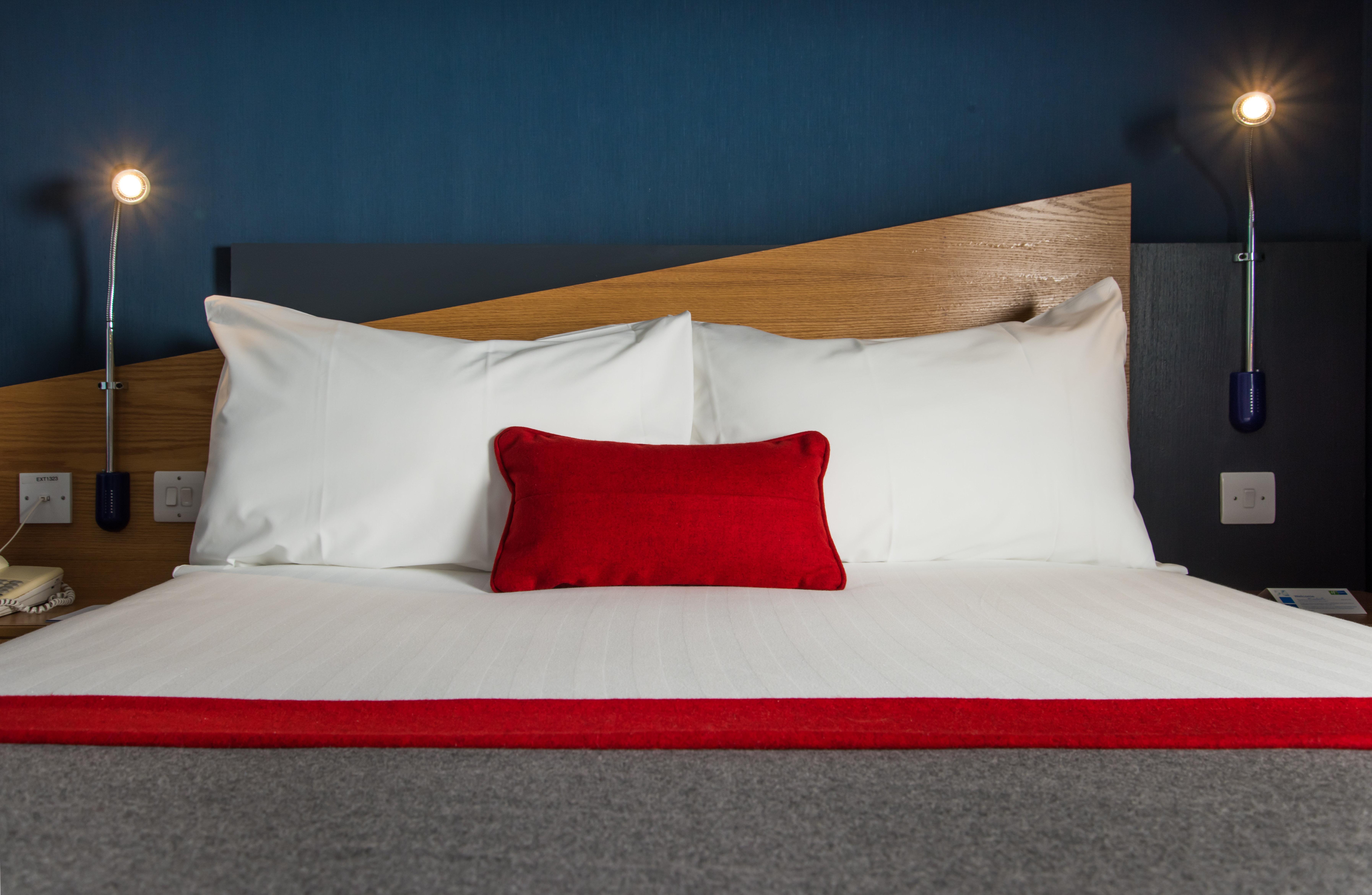 Express By Ihg Hotel