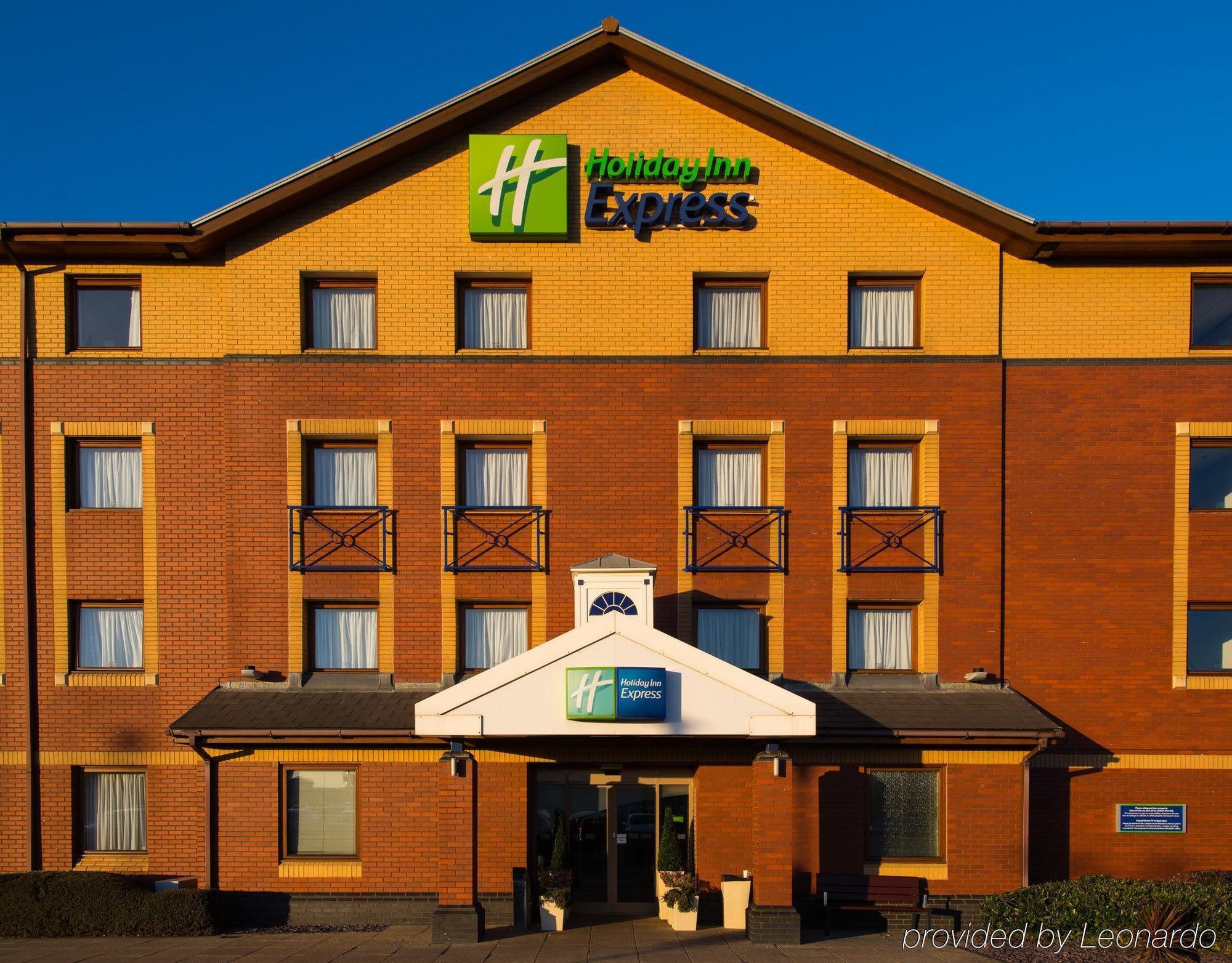 Express By Ihg Hotel 3*